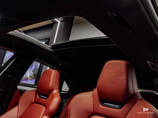 PORSCHE-MACAN-2024