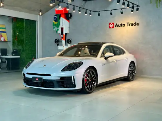 PORSCHE-PANAMERA-2025