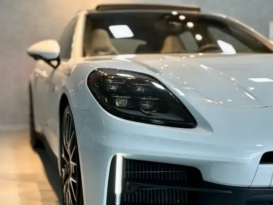 PORSCHE-PANAMERA-2025