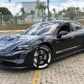 PORSCHE TAYCAN 4S ELÉTRICO PORSCHE TAYCAN 4S ELÉTRICO