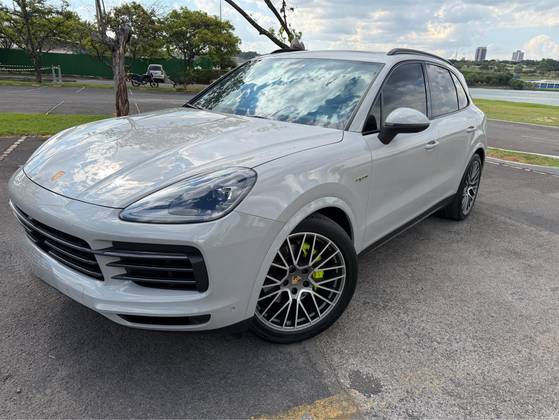 PORSCHE CAYENNE 3.0 V6 E-HYBRID PLATINUM EDITION AWD TIPTRONIC S