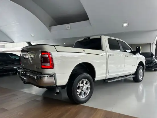 RAM-2500-6.7 I6 TURBO DIESEL LARAMIE CD 4X4 AUTOMÁTICO RAM-2500-2023