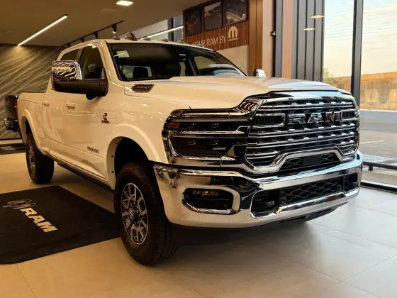 RAM 3500 6.7 I6 TURBO DIESEL LIMITED LONGHORN CD 4X4  AUTOMÁTICO