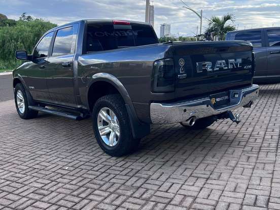 RAM-CLASSIC-5.7 V8 GASOLINA LARAMIE CD 4X4 AUTOMÁTICO RAM-CLASSIC-2023