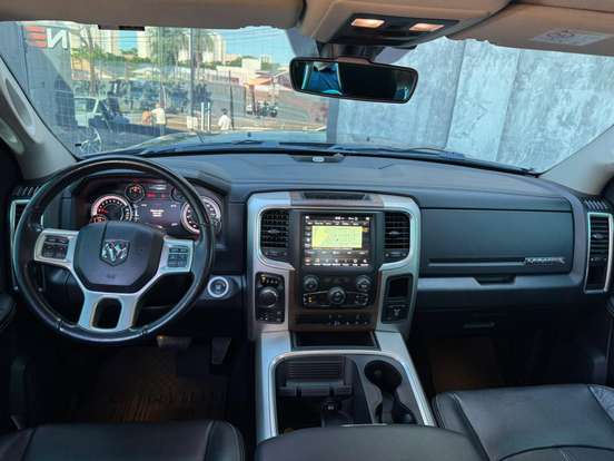 RAM-CLASSIC-5.7 V8 GASOLINA LARAMIE NIGHT EDITION CD 4X4 AUTOMÁTICO RAM-CLASSIC-2022