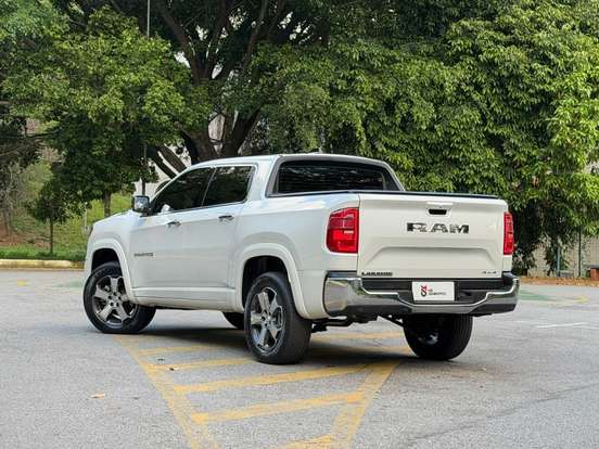 RAM-RAMPAGE-2.2 TURBO DIESEL LARAMIE 4X4 AUTOMÁTICO RAM-RAMPAGE-2024