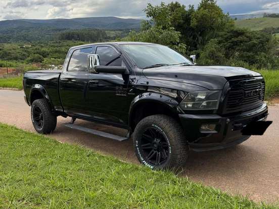 RAM-2500-6.7 LARAMIE 4X4 CD I6 TURBO DIESEL 4P AUTOMÁTICO RAM-2500-2012