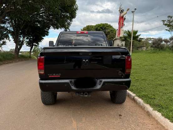 RAM-2500-6.7 LARAMIE 4X4 CD I6 TURBO DIESEL 4P AUTOMÁTICO RAM-2500-2012