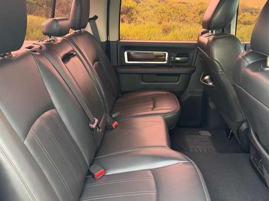 RAM-2500-6.7 LARAMIE 4X4 CD I6 TURBO DIESEL 4P AUTOMÁTICO RAM-2500-2012