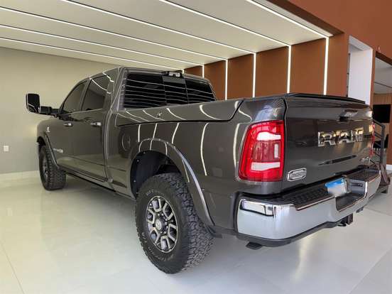 RAM-3500-6.7 I6 TURBO DIESEL LIMITED LONGHORN CD 4X4 AUTOMÁTICO RAM-3500-2022