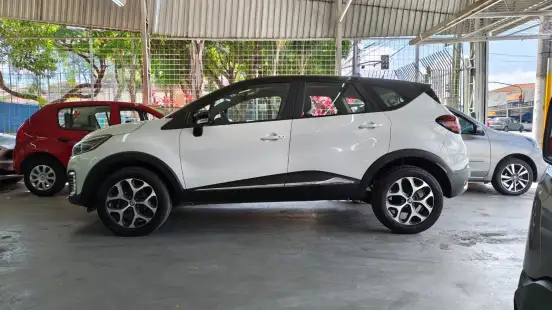 RENAULT-CAPTUR-2019