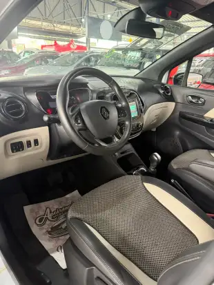 RENAULT-CAPTUR-2019