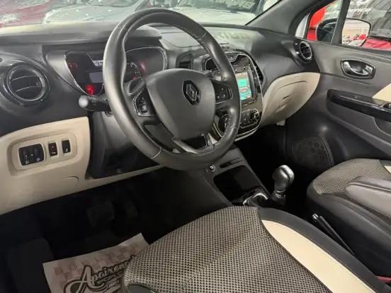 RENAULT-CAPTUR-1.6 16V SCE FLEX INTENSE X-TRONIC RENAULT-CAPTUR-2019