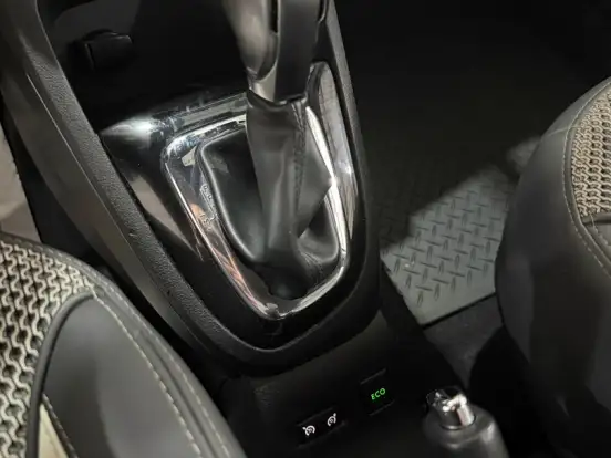 RENAULT-CAPTUR-1.6 16V SCE FLEX INTENSE X-TRONIC RENAULT-CAPTUR-2019