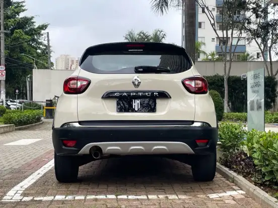 RENAULT-CAPTUR-1.6 16V SCE FLEX LIFE X-TRONIC RENAULT-CAPTUR-2017