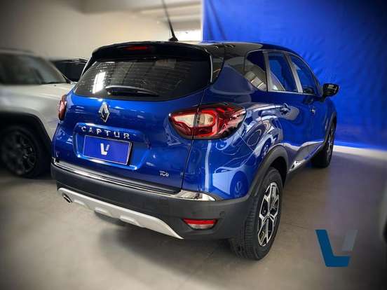 RENAULT-CAPTUR-2021