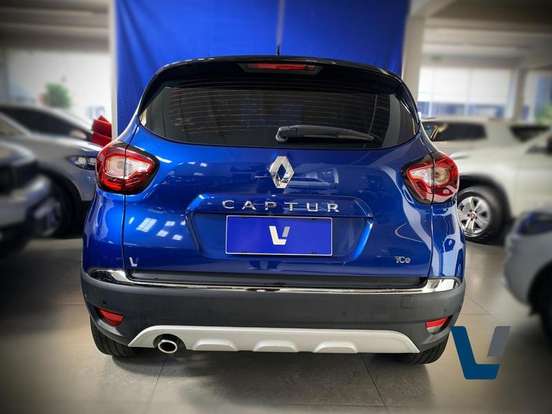RENAULT-CAPTUR-2021