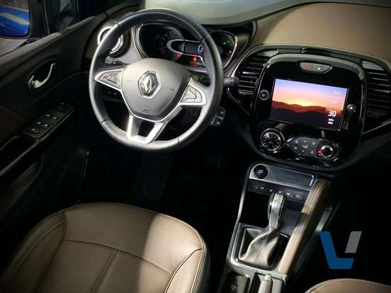 RENAULT-CAPTUR-2021