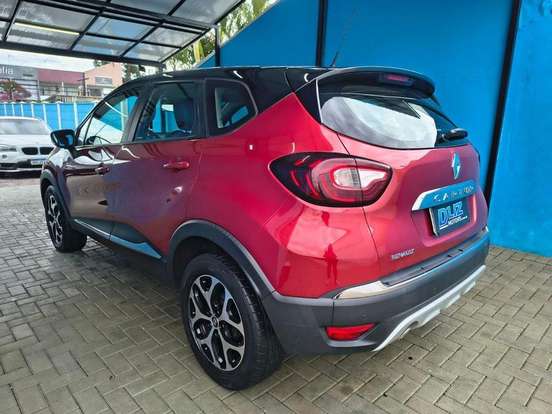 RENAULT-CAPTUR-2017