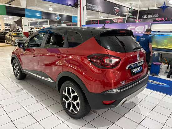 RENAULT-CAPTUR-2018