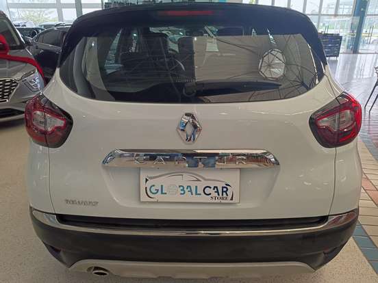 RENAULT-CAPTUR-2017