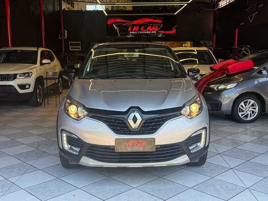 RENAULT-CAPTUR-2017