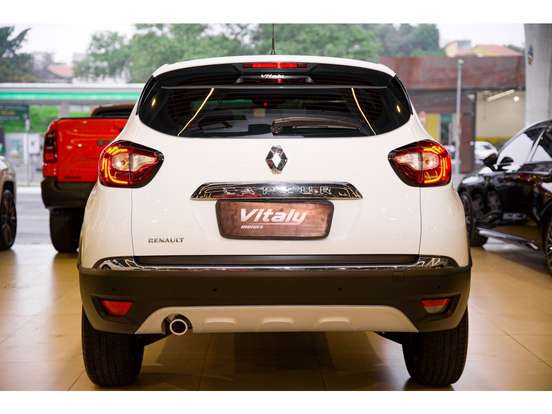 RENAULT-CAPTUR-2019