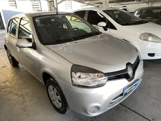 RENAULT-CLIO-2015