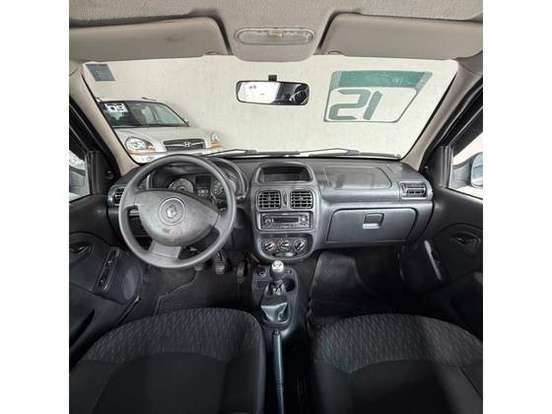 RENAULT-CLIO-2014
