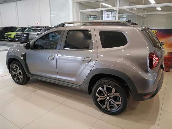 RENAULT-DUSTER-2024
