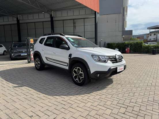 RENAULT-DUSTER-2023