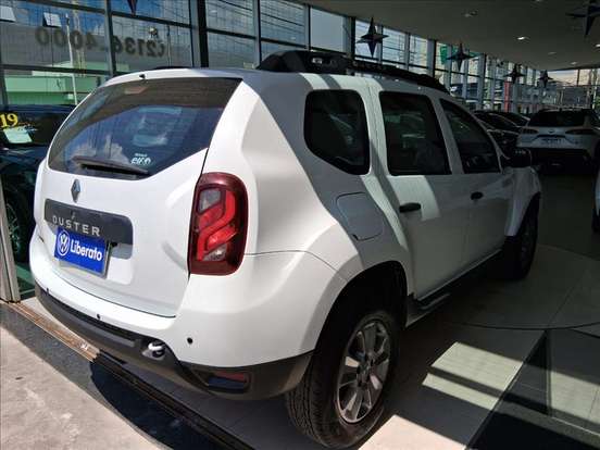 RENAULT-DUSTER-2018