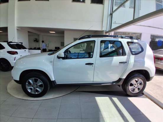 RENAULT-DUSTER-2018