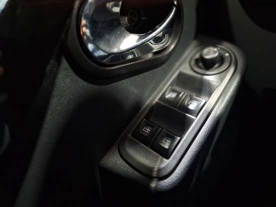 RENAULT-DUSTER-2018