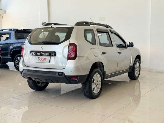 RENAULT-DUSTER-2018