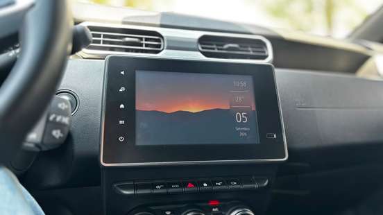 RENAULT-DUSTER-2021