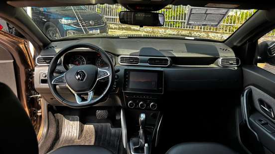 RENAULT-DUSTER-2021