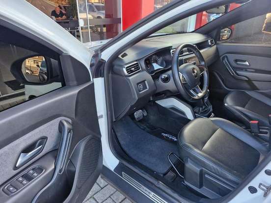RENAULT-DUSTER-2021