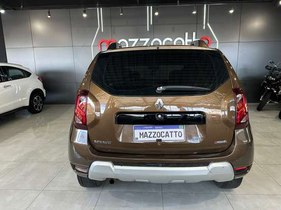 RENAULT-DUSTER-2015
