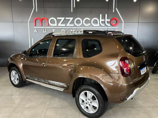 RENAULT-DUSTER-2015