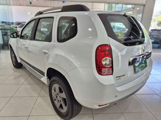 RENAULT-DUSTER-2013