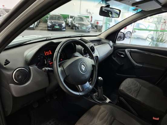RENAULT-DUSTER-2013