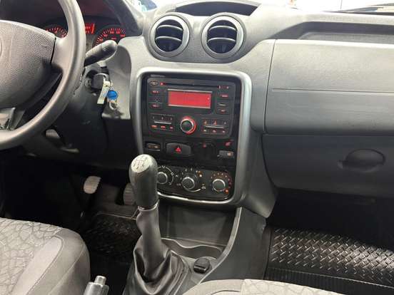 RENAULT-DUSTER-1.6 EXPRESSION 4X2 16V FLEX 4P MANUAL RENAULT-DUSTER-2014