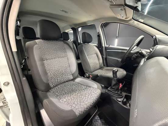 RENAULT-DUSTER-1.6 EXPRESSION 4X2 16V FLEX 4P MANUAL RENAULT-DUSTER-2014