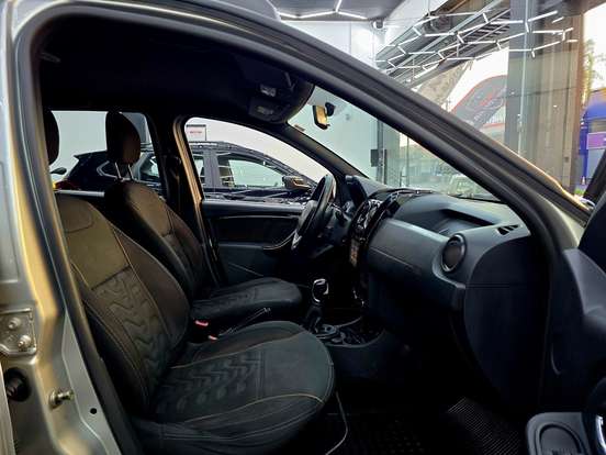 RENAULT-DUSTER-2016