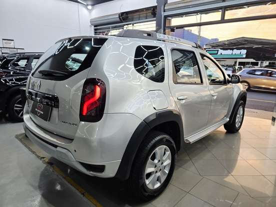 RENAULT-DUSTER-2.0 DYNAMIQUE 4X2 16V FLEX 4P AUTOMÁTICO RENAULT-DUSTER-2016