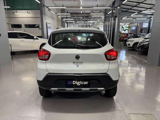 RENAULT-KWID-1.0 12V SCE FLEX OUTSIDER MANUAL RENAULT-KWID-2021