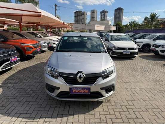 RENAULT-LOGAN-2024