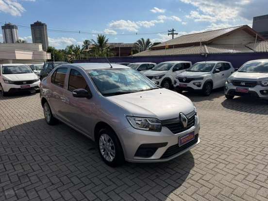 RENAULT-LOGAN-2024