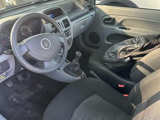 RENAULT-CLIO-1.0 16V FLEX 2P MANUAL RENAULT-CLIO-2011